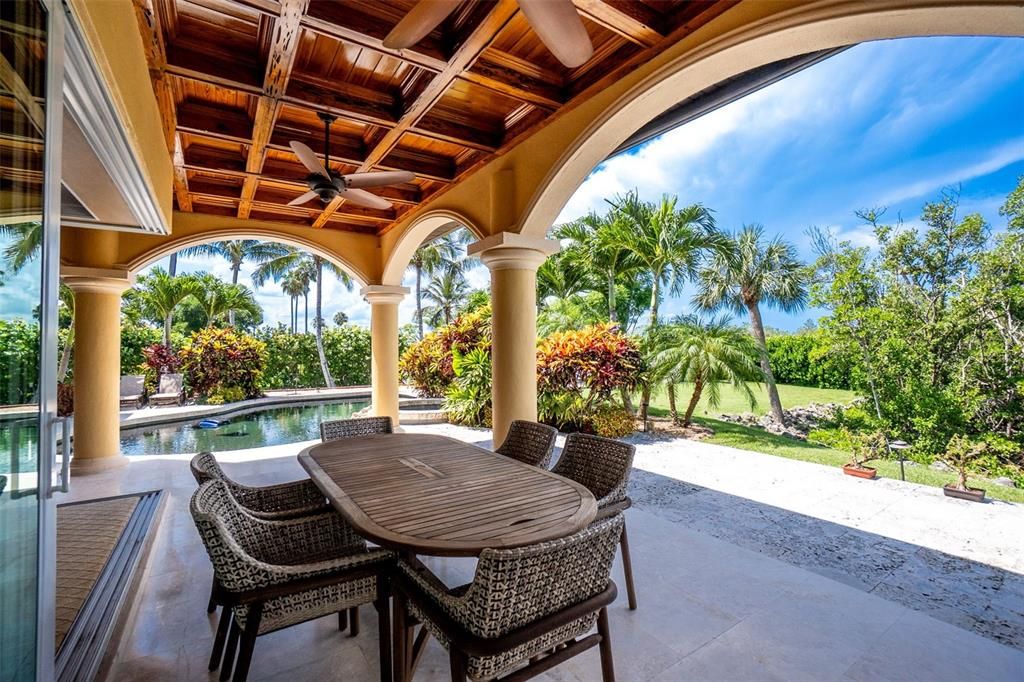 En Venta: $2,650,000 (3 camas, 3 baños, 3279 Pies cuadrados)
