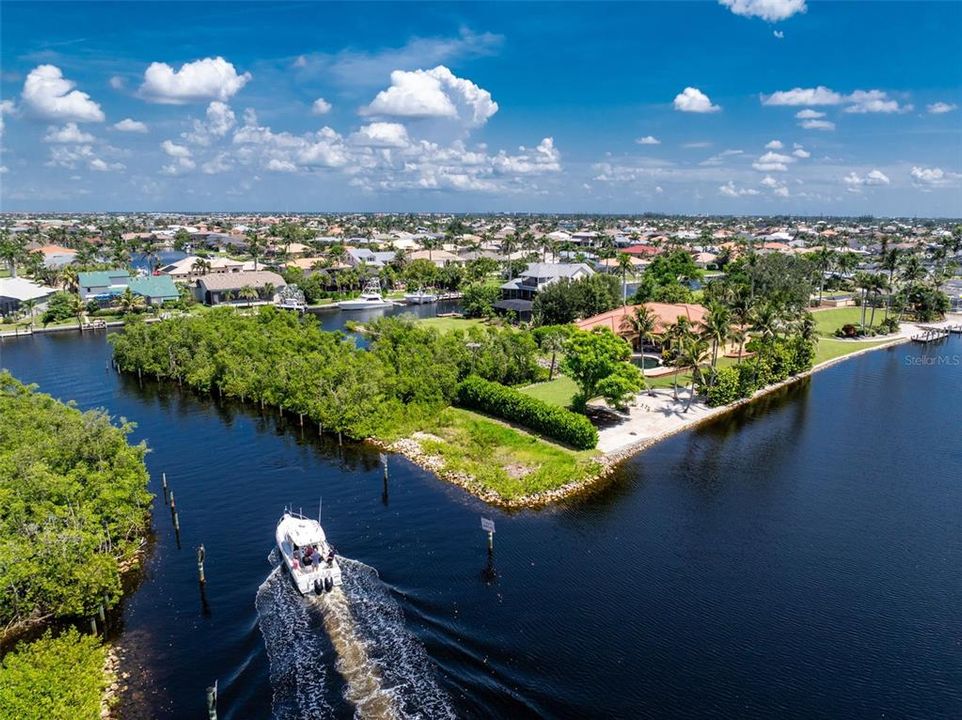 En Venta: $2,650,000 (3 camas, 3 baños, 3279 Pies cuadrados)