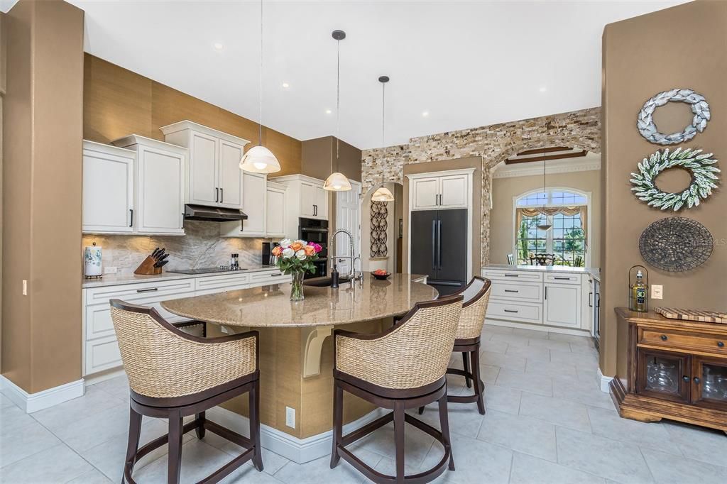 En Venta: $2,650,000 (3 camas, 3 baños, 3279 Pies cuadrados)