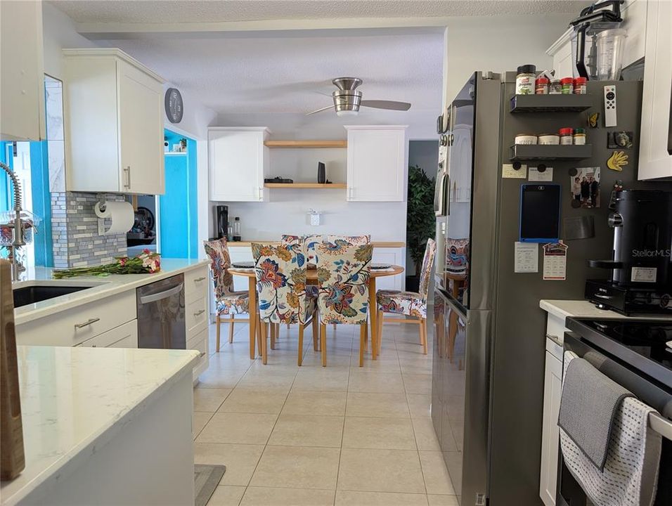 Activo con contrato: $1,900 (2 camas, 1 baños, 1056 Pies cuadrados)