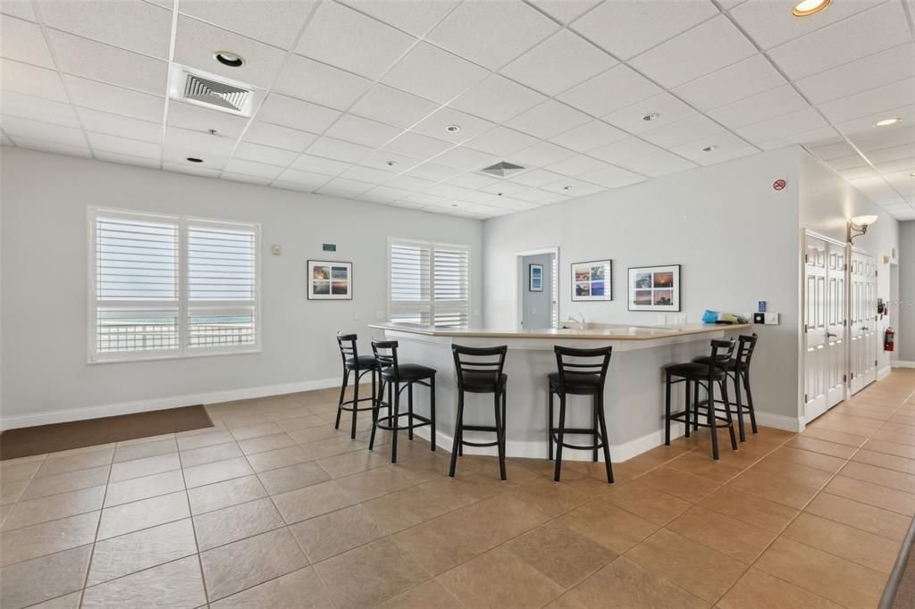 Active With Contract: $544,900 (3 beds, 3 baths, 2013 Square Feet)