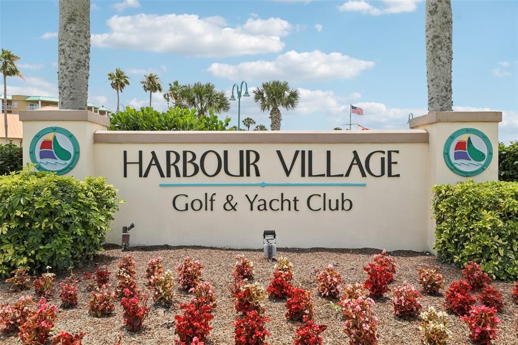 Active With Contract: $544,900 (3 beds, 3 baths, 2013 Square Feet)