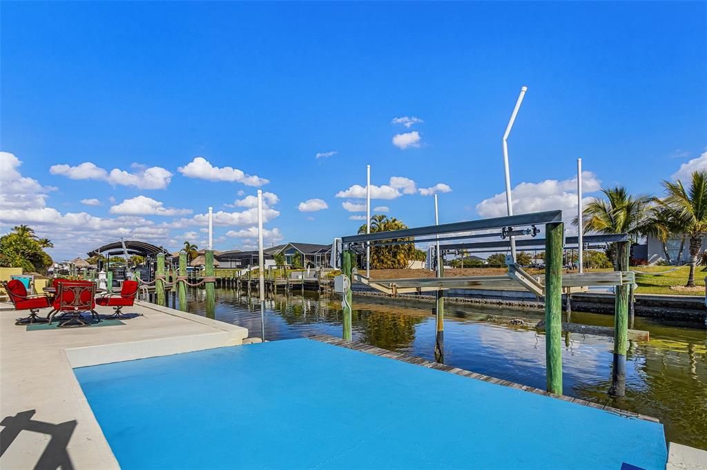 Active With Contract: $549,900 (3 beds, 2 baths, 2050 Square Feet)