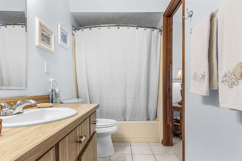 Active With Contract: $549,900 (3 beds, 2 baths, 2050 Square Feet)