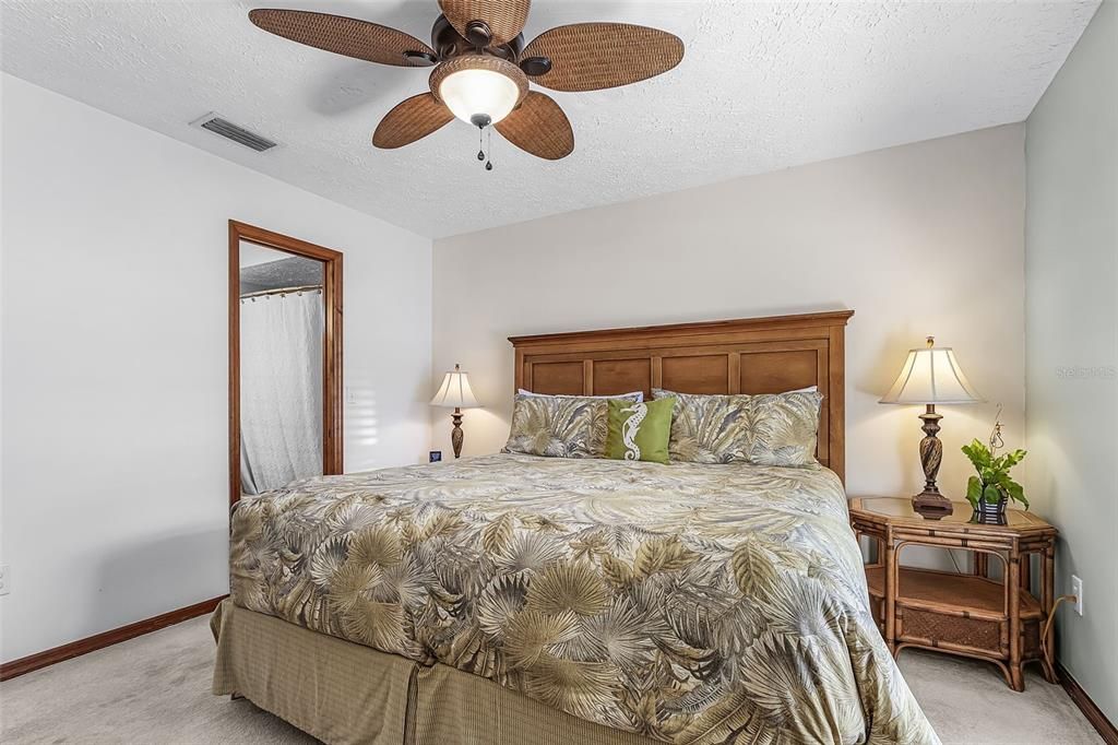 Active With Contract: $549,900 (3 beds, 2 baths, 2050 Square Feet)