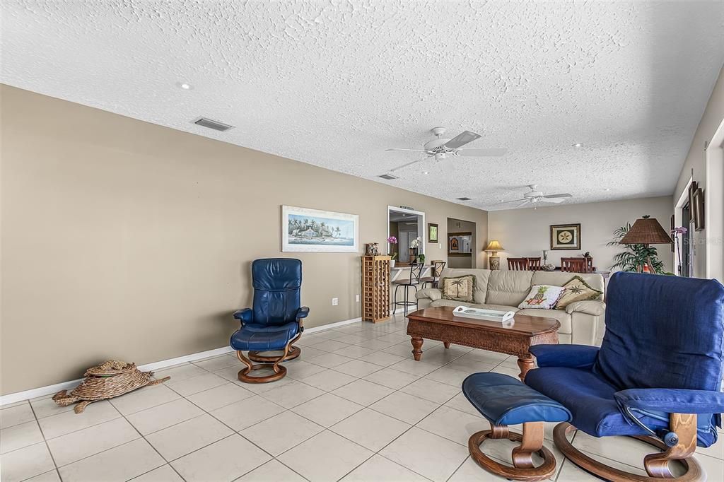 Active With Contract: $549,900 (3 beds, 2 baths, 2050 Square Feet)