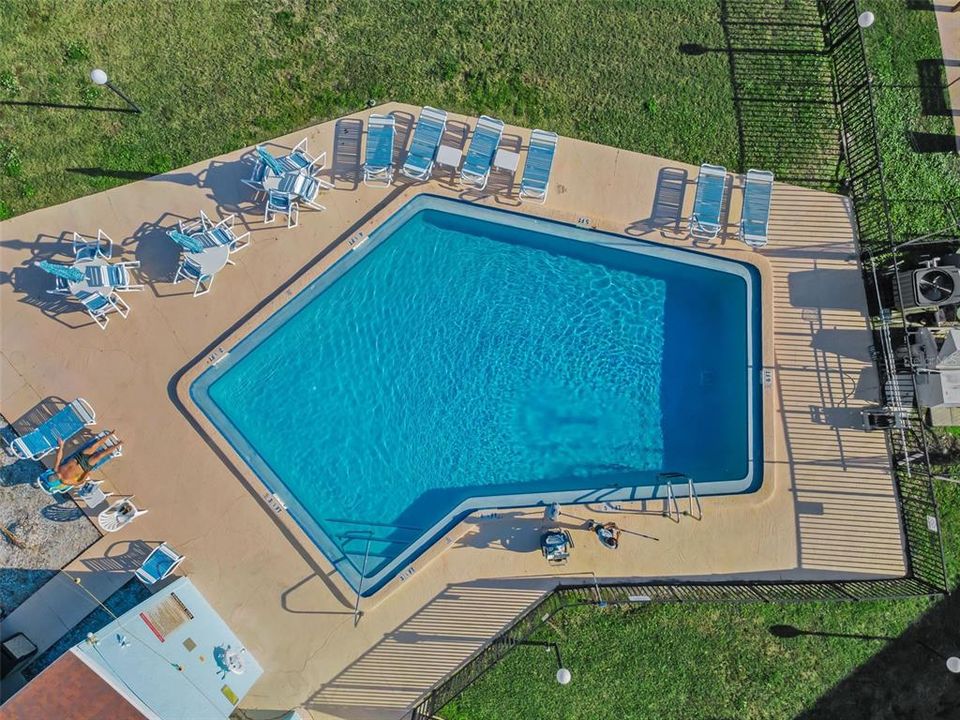 На продажу: $449,900 (2 спален, 2 ванн, 1208 Квадратных фут)