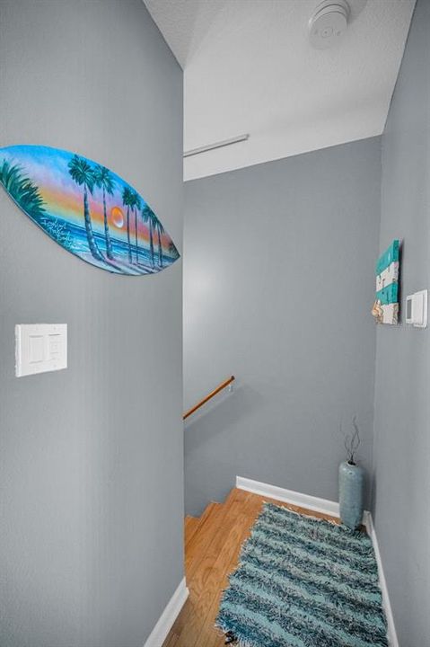 На продажу: $449,900 (2 спален, 2 ванн, 1208 Квадратных фут)