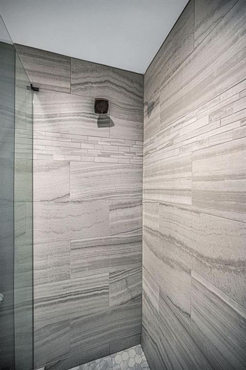 На продажу: $449,900 (2 спален, 2 ванн, 1208 Квадратных фут)