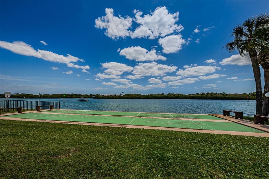 На продажу: $449,900 (2 спален, 2 ванн, 1208 Квадратных фут)