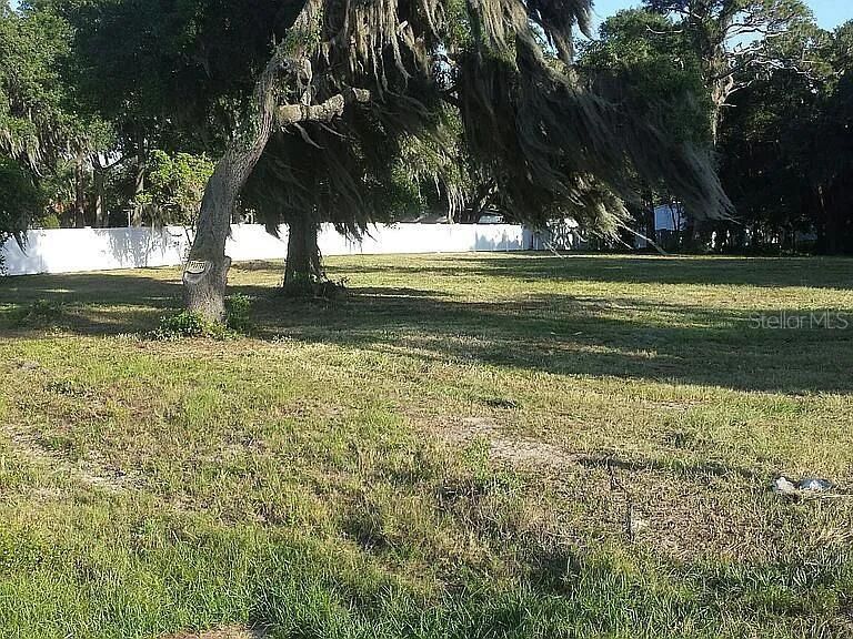 На продажу: $2,100,000 (2.00 acres)