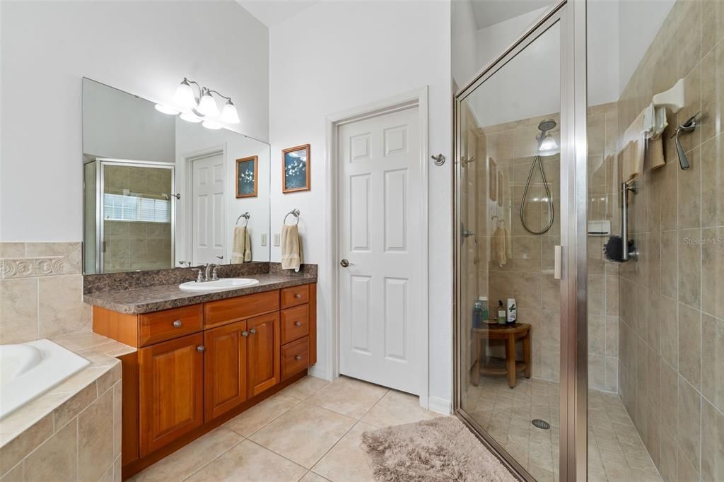 For Sale: $485,000 (3 beds, 2 baths, 1952 Square Feet)