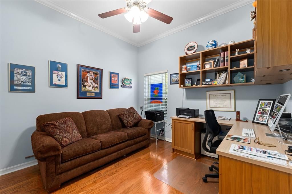 For Sale: $485,000 (3 beds, 2 baths, 1952 Square Feet)