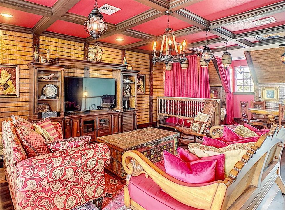 На продажу: $950,000 (5 спален, 4 ванн, 3522 Квадратных фут)