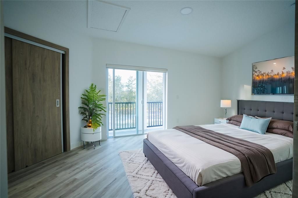 For Sale: $1,590,000 (5 beds, 2 baths, 3600 Square Feet)