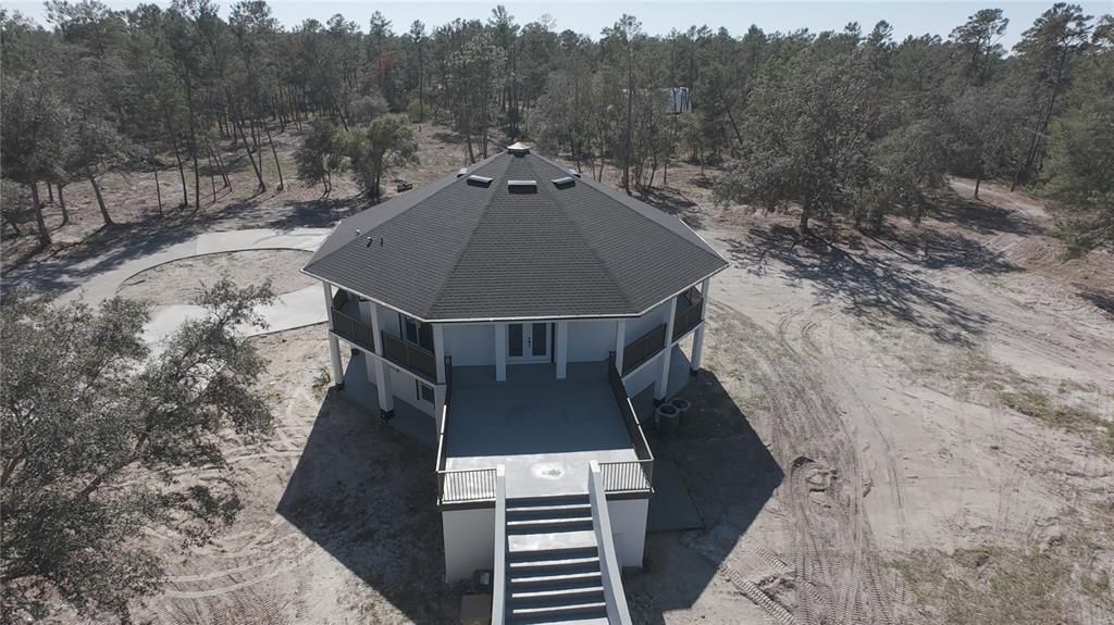 For Sale: $1,590,000 (5 beds, 2 baths, 3600 Square Feet)