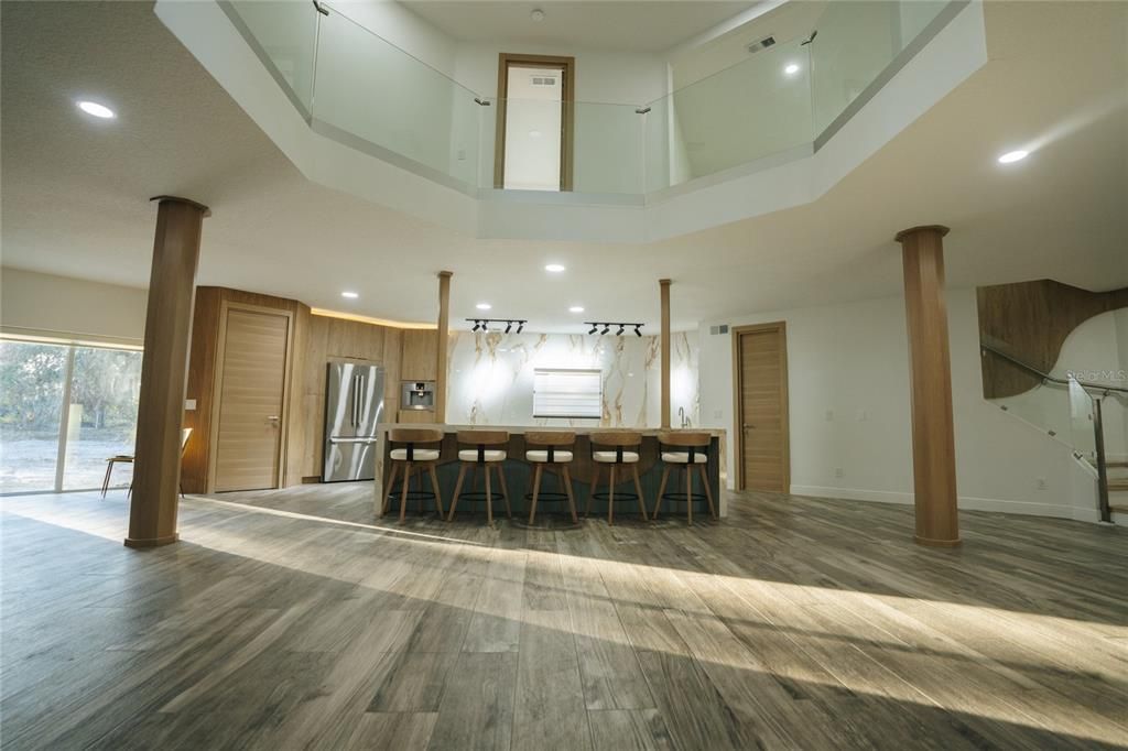 For Sale: $1,590,000 (5 beds, 2 baths, 3600 Square Feet)