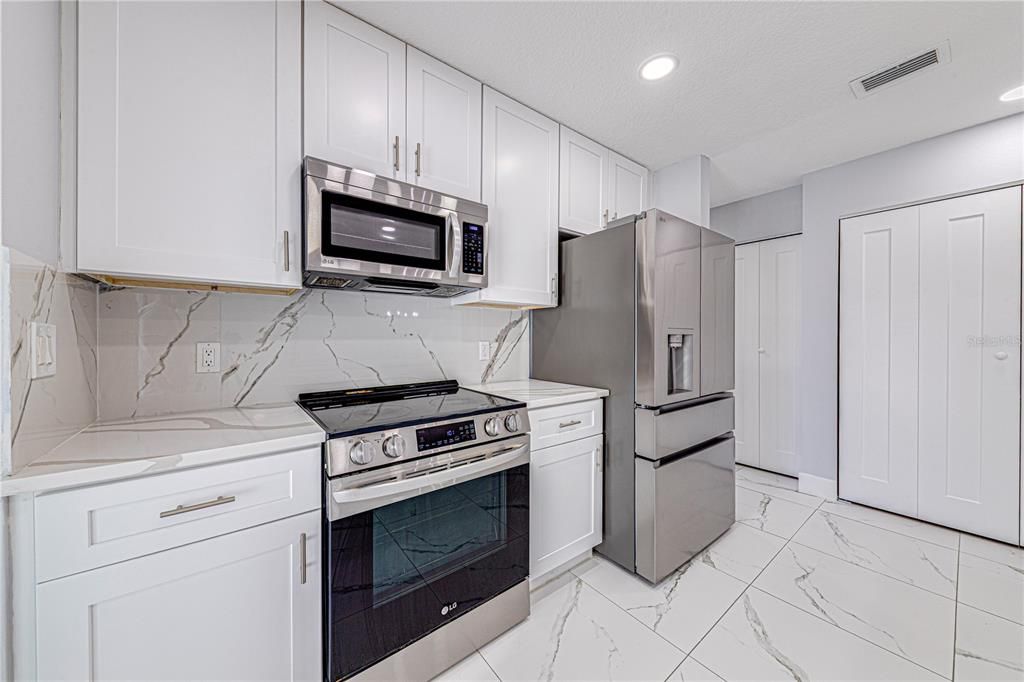 En Venta: $189,900 (2 camas, 2 baños, 1250 Pies cuadrados)