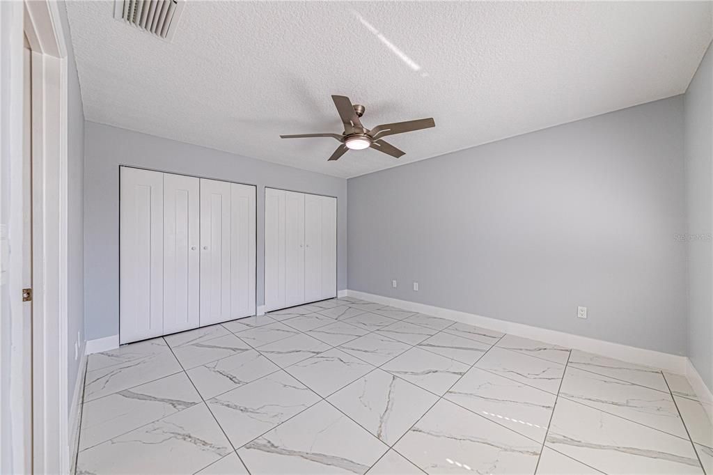 En Venta: $189,900 (2 camas, 2 baños, 1250 Pies cuadrados)