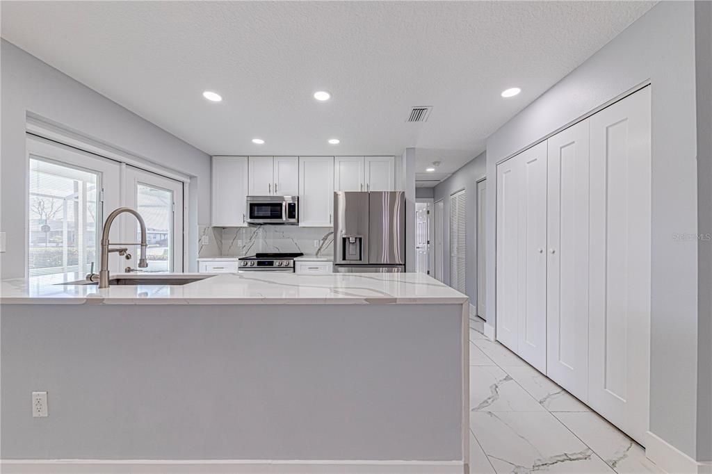 En Venta: $189,900 (2 camas, 2 baños, 1250 Pies cuadrados)