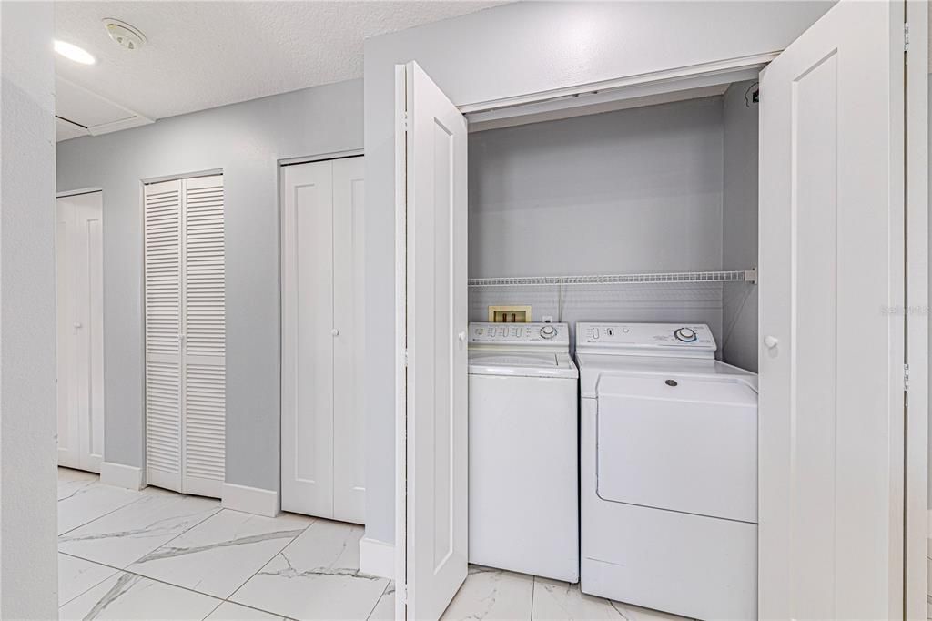 En Venta: $189,900 (2 camas, 2 baños, 1250 Pies cuadrados)