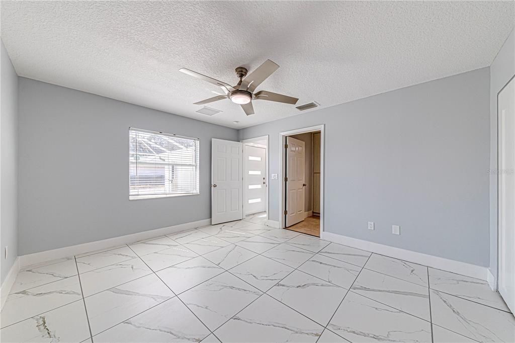 En Venta: $189,900 (2 camas, 2 baños, 1250 Pies cuadrados)