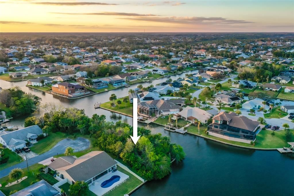 En Venta: $425,000 (0.30 acres)