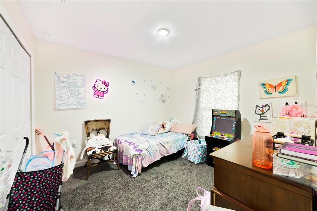 Active With Contract: $280,000 (3 beds, 2 baths, 1170 Square Feet)