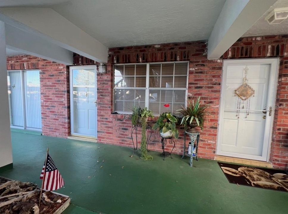 Vendido Recientemente: $120,000 (2 camas, 1 baños, 1056 Pies cuadrados)