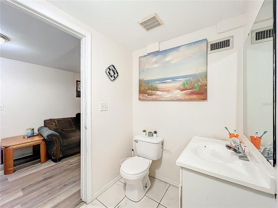 待售: $450,000 (5 贝兹, 0 浴室, 2341 平方英尺)