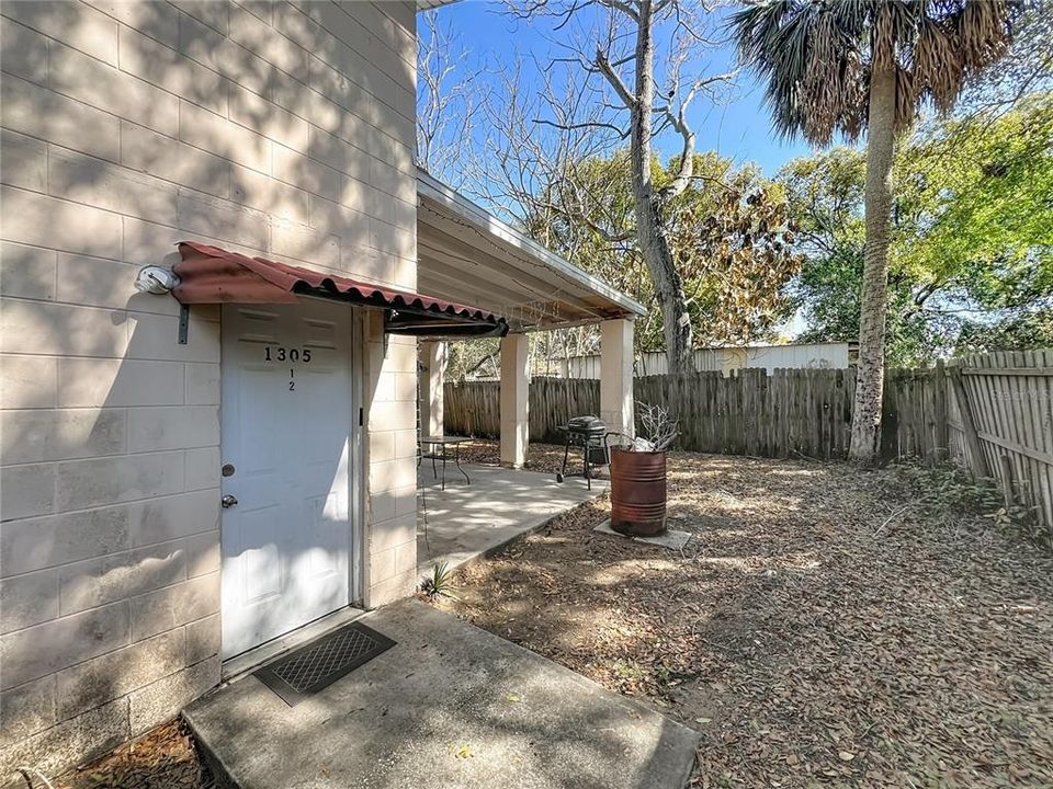 待售: $450,000 (5 贝兹, 0 浴室, 2341 平方英尺)