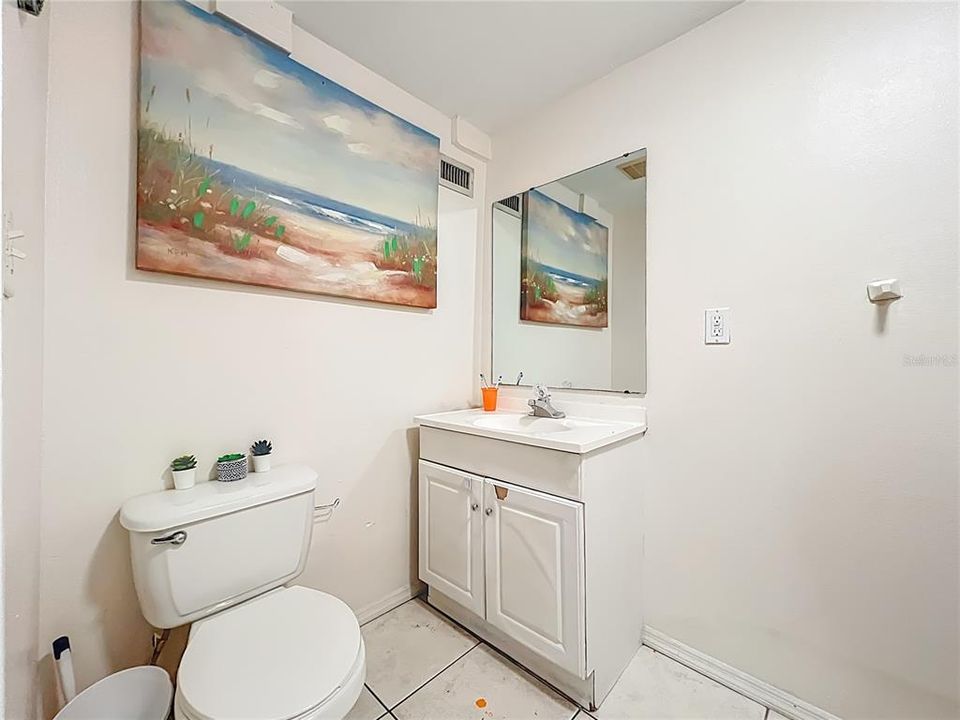 待售: $450,000 (5 贝兹, 0 浴室, 2341 平方英尺)