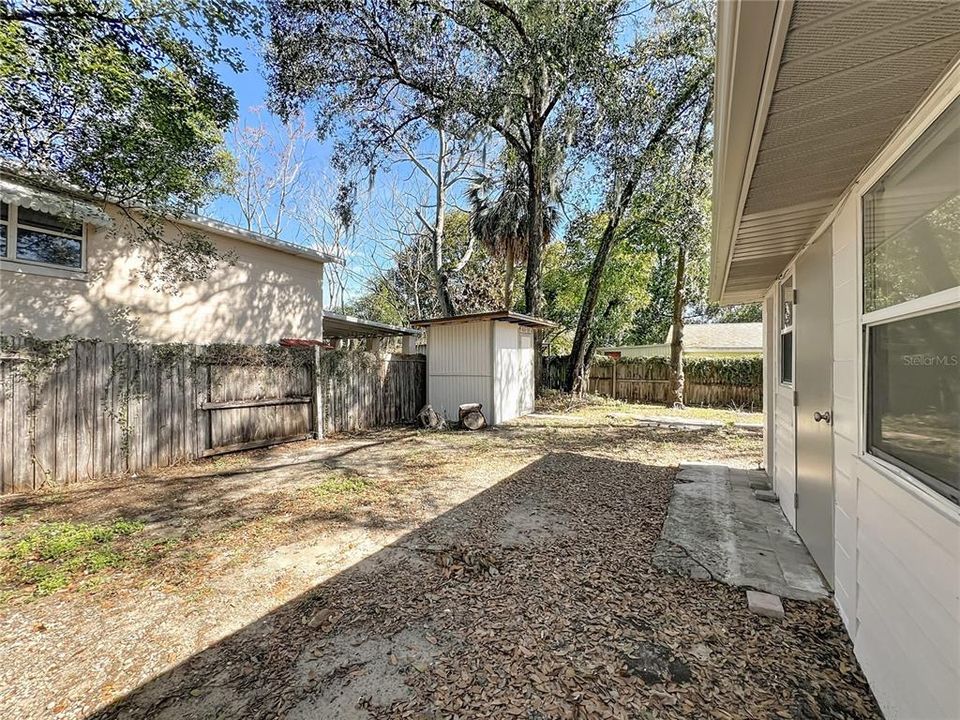 待售: $450,000 (5 贝兹, 0 浴室, 2341 平方英尺)