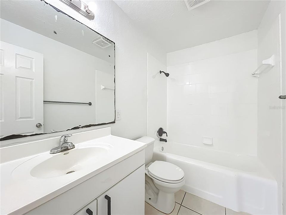 待售: $450,000 (5 贝兹, 0 浴室, 2341 平方英尺)