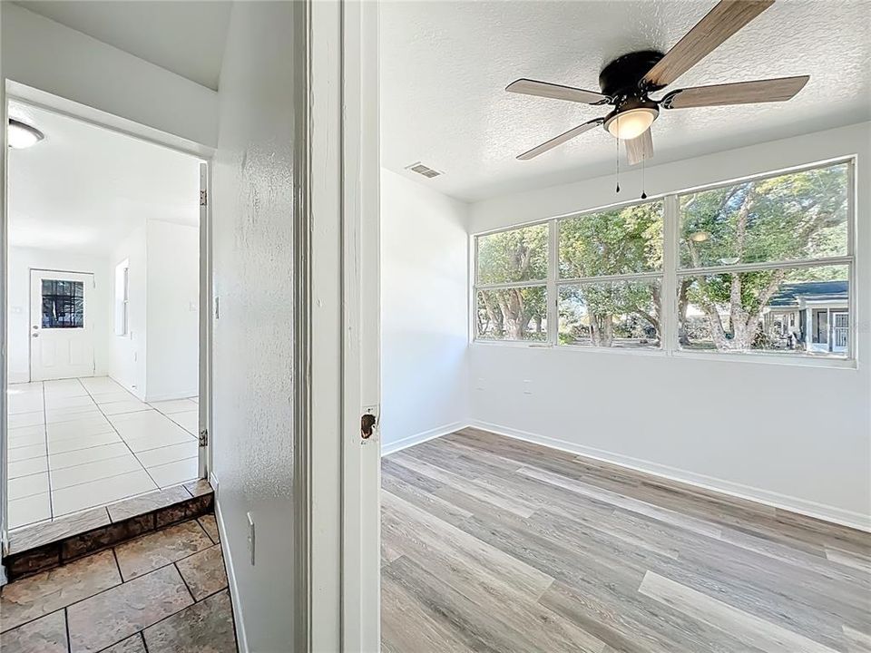 待售: $450,000 (5 贝兹, 0 浴室, 2341 平方英尺)