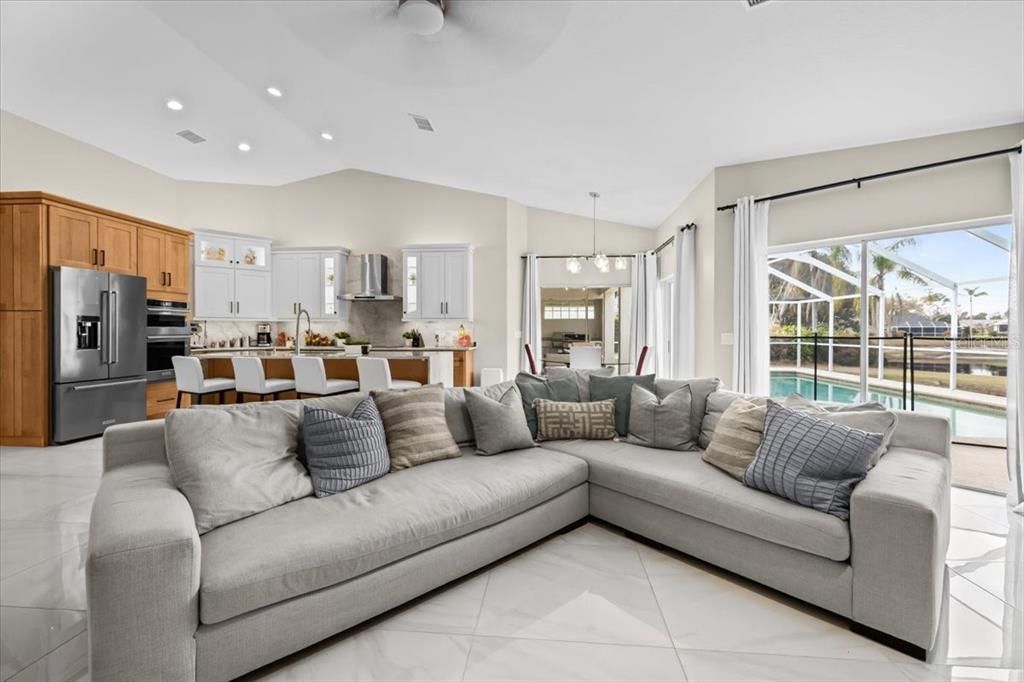 For Sale: $799,990 (4 beds, 3 baths, 2889 Square Feet)