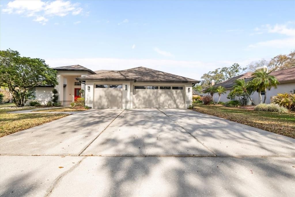 For Sale: $799,990 (4 beds, 3 baths, 2889 Square Feet)