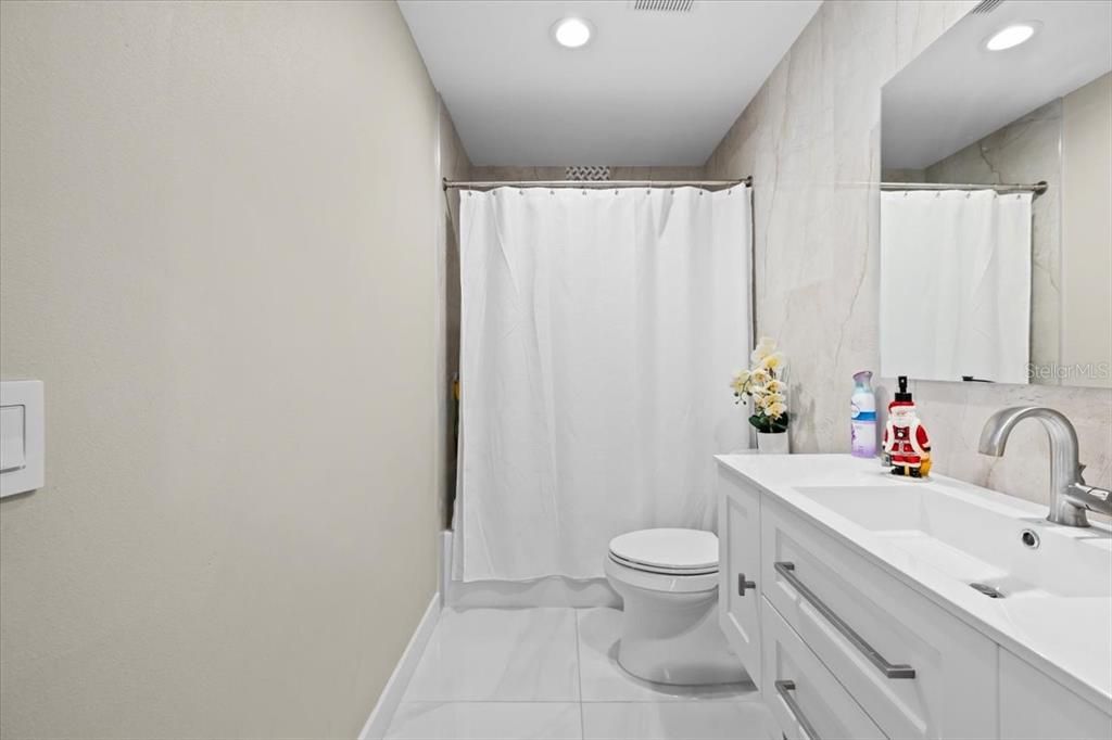 For Sale: $799,990 (4 beds, 3 baths, 2889 Square Feet)