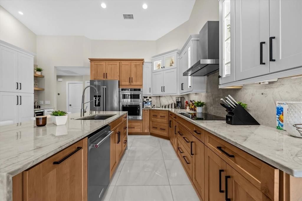 For Sale: $799,990 (4 beds, 3 baths, 2889 Square Feet)