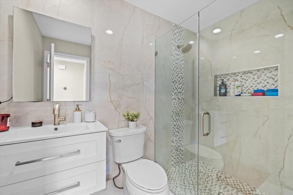 For Sale: $799,990 (4 beds, 3 baths, 2889 Square Feet)