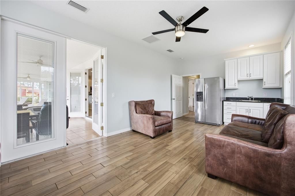 For Sale: $1,200,000 (5 beds, 3 baths, 3502 Square Feet)