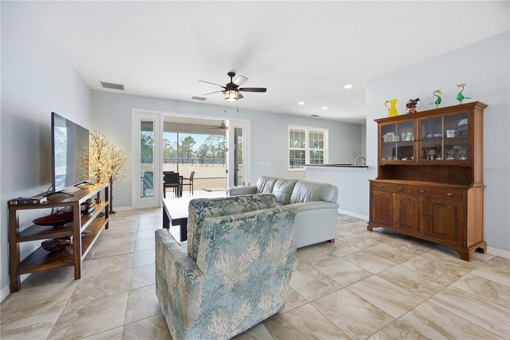 For Sale: $1,200,000 (5 beds, 3 baths, 3502 Square Feet)