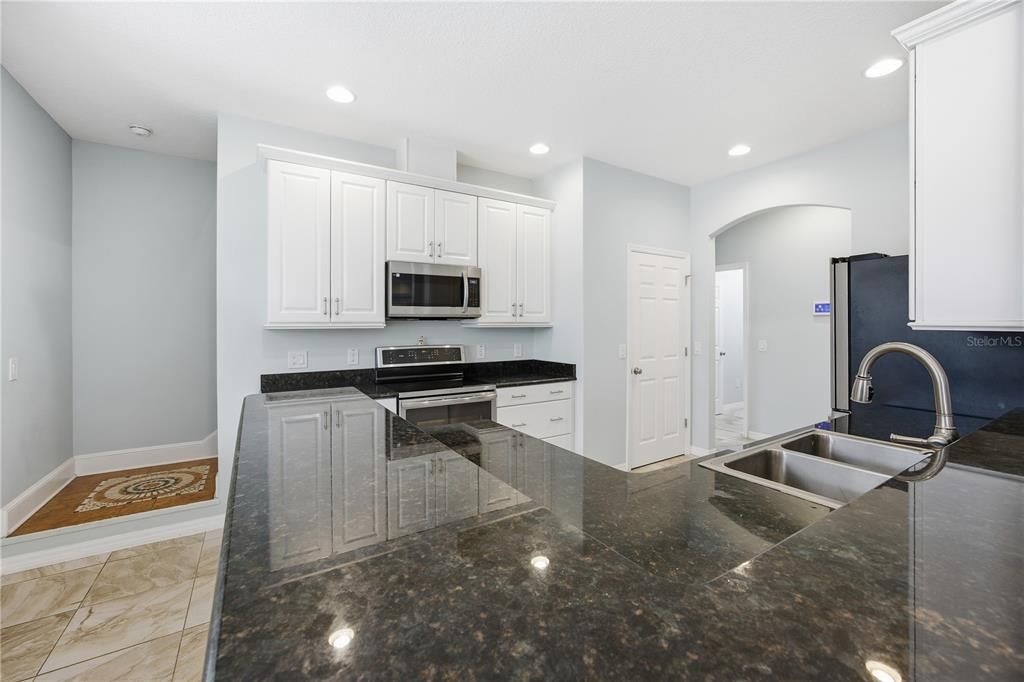 For Sale: $1,200,000 (5 beds, 3 baths, 3502 Square Feet)