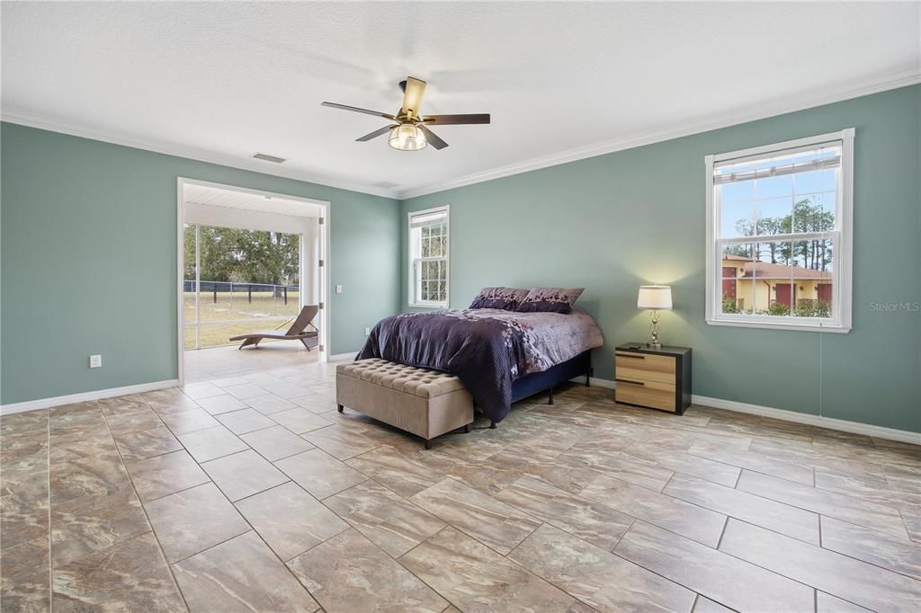 For Sale: $1,200,000 (5 beds, 3 baths, 3502 Square Feet)