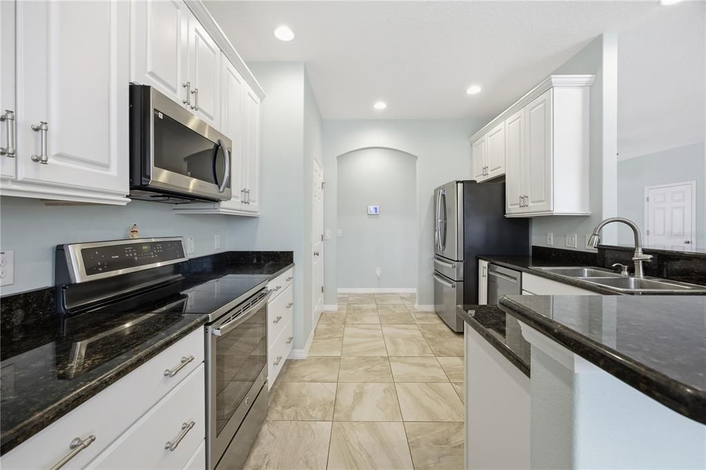 For Sale: $1,200,000 (5 beds, 3 baths, 3502 Square Feet)