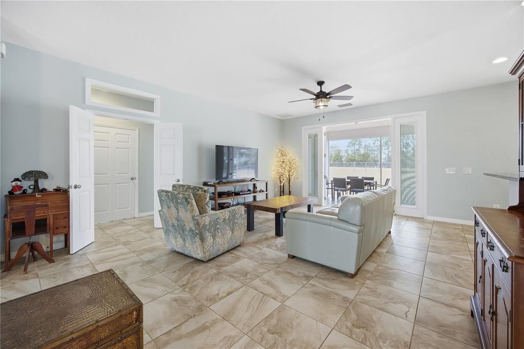 For Sale: $1,200,000 (5 beds, 3 baths, 3502 Square Feet)