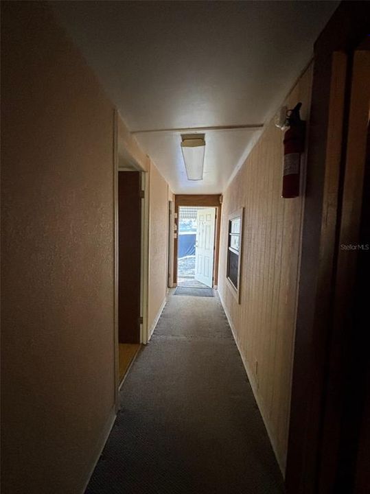 На продажу: $89,900 (3 спален, 1 ванн, 712 Квадратных фут)