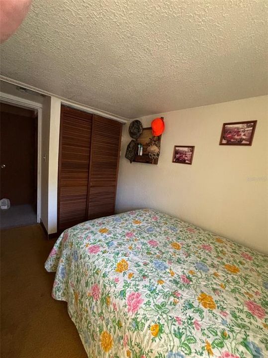 На продажу: $89,900 (3 спален, 1 ванн, 712 Квадратных фут)