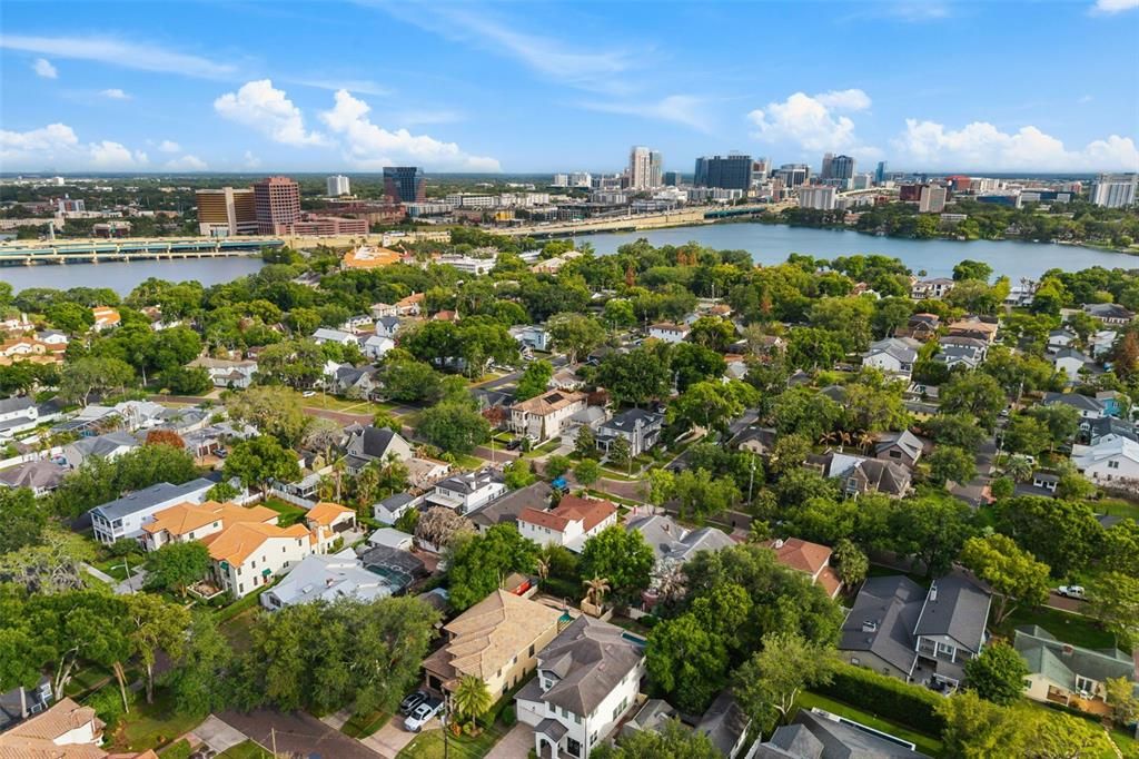 For Sale: $969,000 (4 beds, 3 baths, 2692 Square Feet)