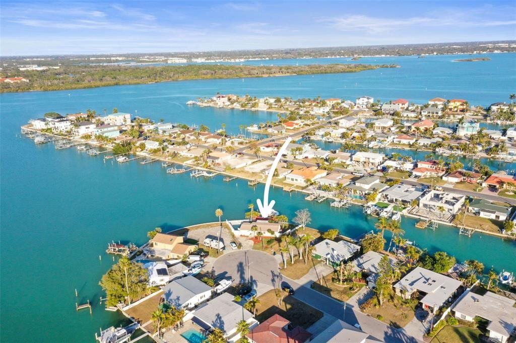 待售: $950,000 (0.21 acres)